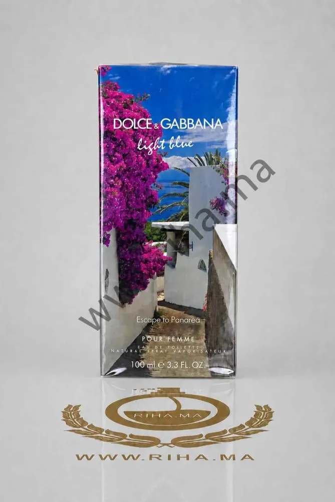 Light Blue Escape to Panarea Dolce&Gabbana Eau De Toilete pour femme 100ml Flacon de light blue escape to panarea dolcegabbana sur fond bleu clair