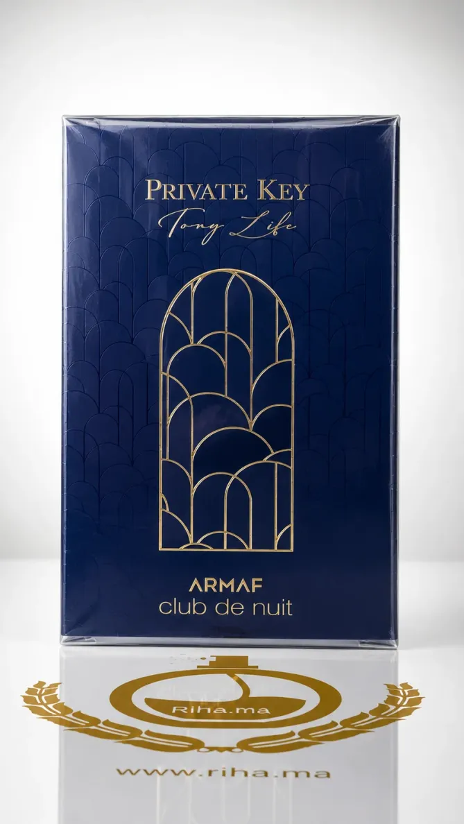 Flacon de private key to my life club de nuit Armaf posé sur fond sombre