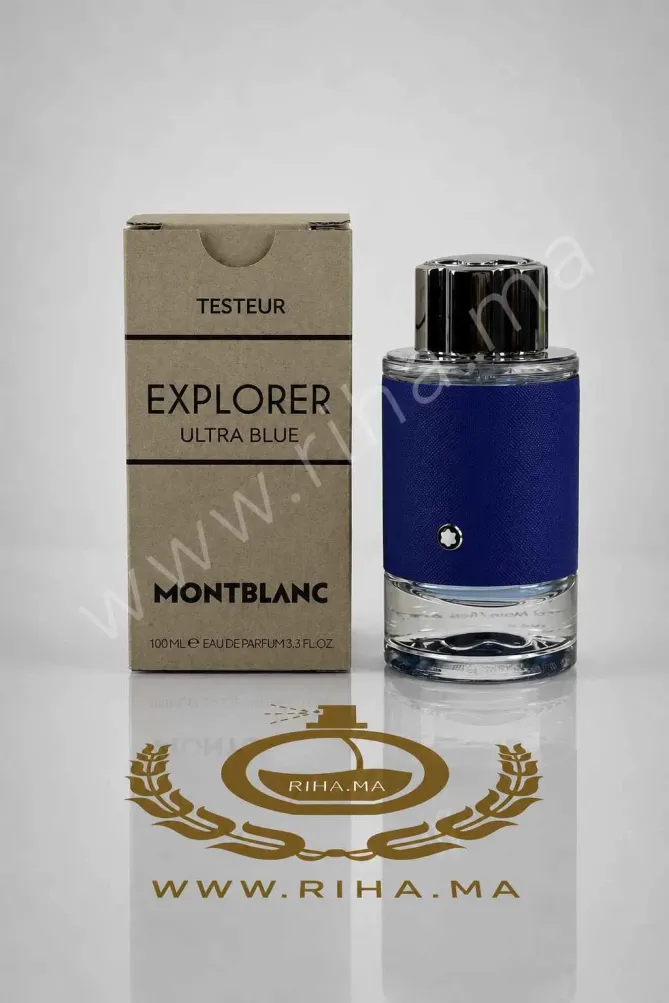 Tester Explorer Ultra Blue Montblanc eau de parfum Flacon de tester Explorer Ultra Blue Montblanc sur fond bleu