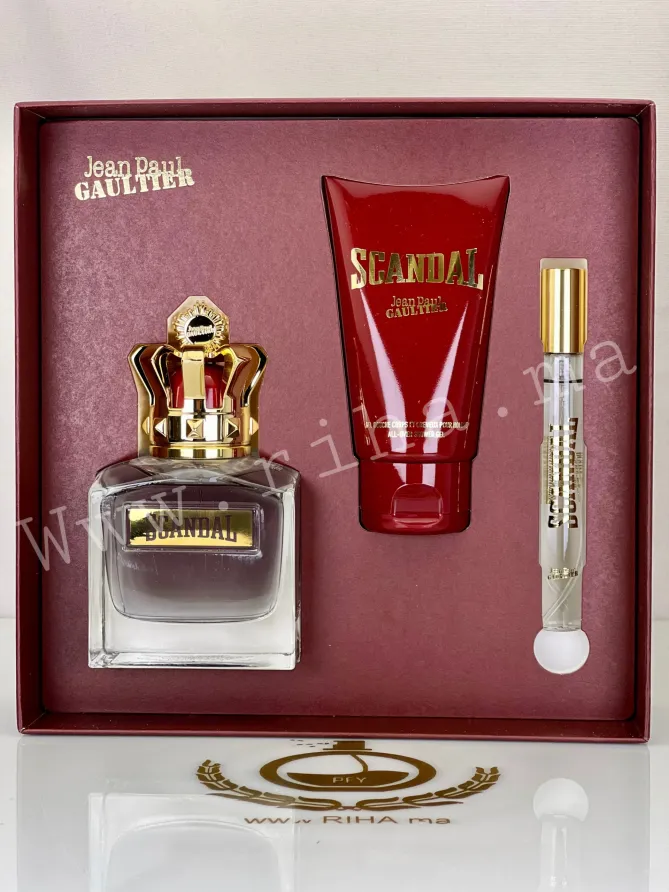 COFFRET SCANDAL EAU DE TOILETTE - JEAN PAUL GAULTIER POUR HOMME Coffret Scandal Jean Paul Gaultier avec flacon posé sur fond noir