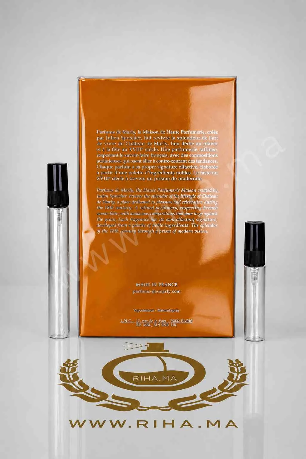 Decantage Perseus Parfums de Marly Eau de Parfum pour homme — photo 2 decantage perseus parfums de marly — Flacon de décantage Perseus Parfums de Marly posé sur fond bois — vue 2