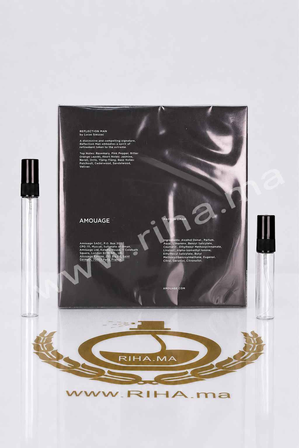 Decatange Reflection Man Amouage Eau De Parfum Pour Homme — photo 2 Flacon de decatange Reflection Man Amouage posé sur fond noir — vue 2