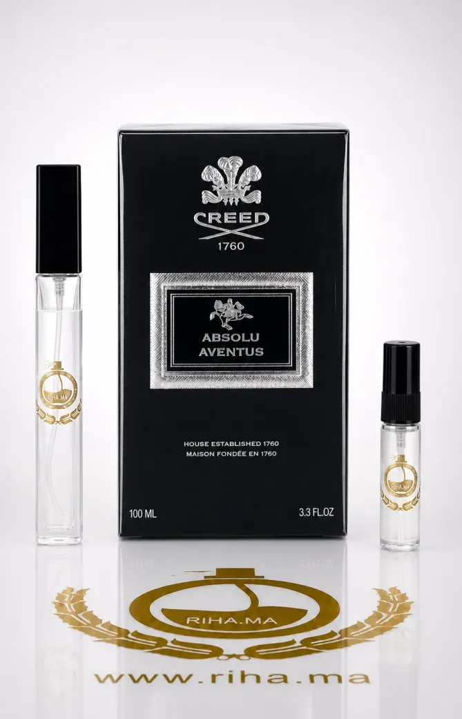 Décantage Creed Aventus Absolu EDP décantage creed aventus absolu — Flacon de décantage absolu aventus creed posé sur fond sombre