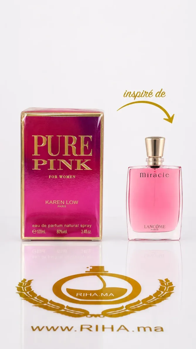 Flacon de parfum pure pink pour femme sur fond rose