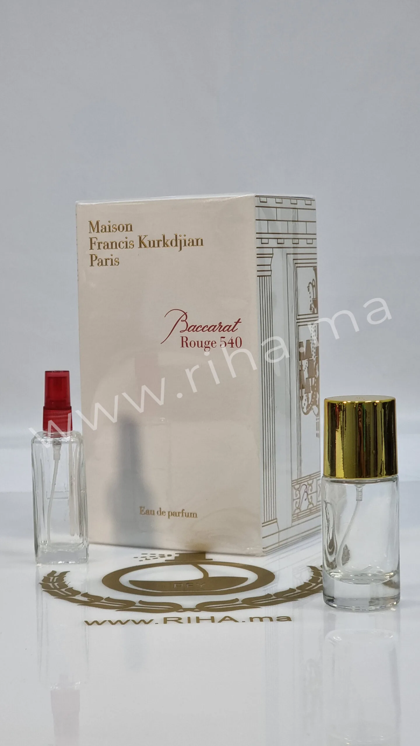 Décantage Baccarat Rouge Maison Francis Kurkdjian – Original Authentique — photo 4 Décantage baccarat rouge maison Francis Kurkdjian flacon original sur fond ambré — vue 4