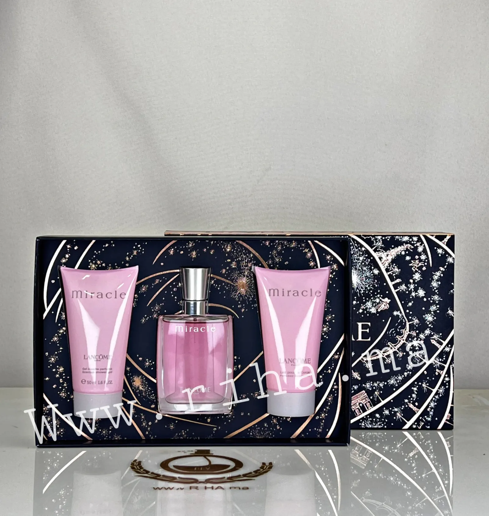 Coffret Cadaux Miracle Lancôme Eau De Parfum pour femme 30ml — photo 2 coffret cadaux miracle — Coffret cadeau Miracle Lancôme eau de parfum 30ml sur fond blanc — vue 2