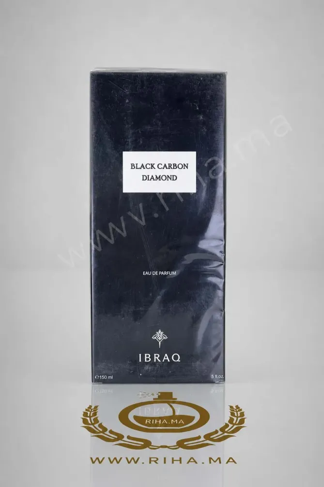 Black Carbon Diamond Ibrahim Al Qurashi Eau de Parfum Pour Homme et Femme Flacon de Black Carbon Diamond Ibrahim Al Qurashi eau de parfum sur fond sombre