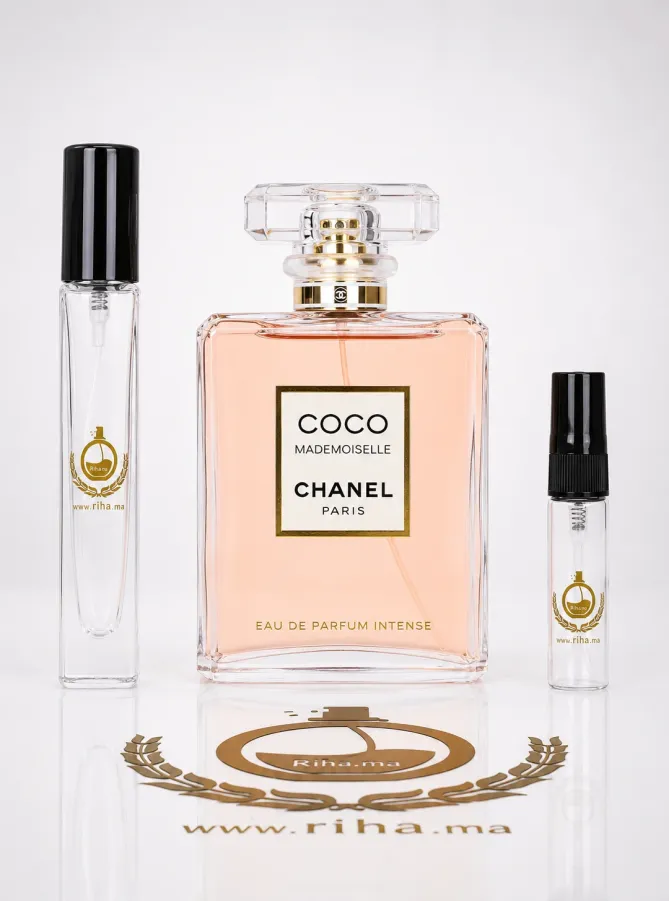 Décantage coco mademoiselle chanel intense flacon élégant fond noir
