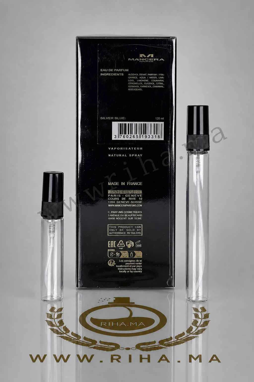 Decantage Silver Blue Mancera Eau de Parfum — photo 2 Flacon de decantage silver blue mancera posé sur fond bleu — vue 2
