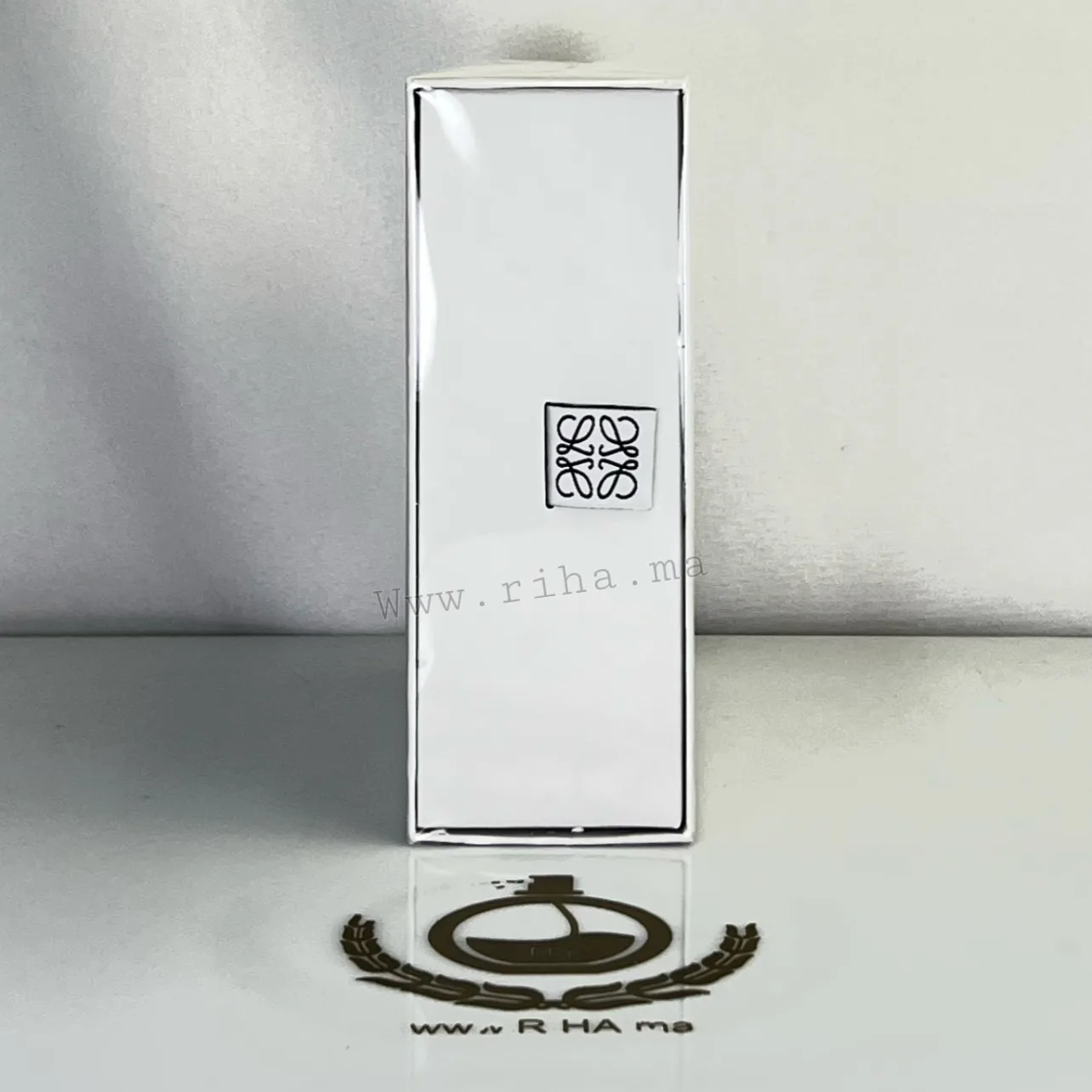 Coffret Loewe Aire Eau de Toilette Pour Femme 100 ML Authentic — photo 2 coffret loewe aire — Coffret eau de toilette Loewe Aire 100ml sur fond blanc — vue 2