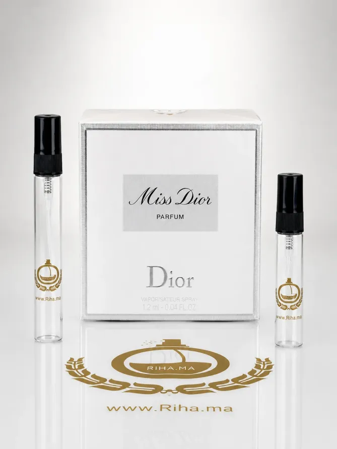 Decantage Miss Dior Parfum Pour Femme Authentic Flacon décantage Miss Dior Parfum sur fond rose élégant
