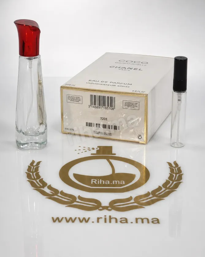 Décantage Coco Mademoiselle Chanel Eau de Parfum 5ml 10ml Décantage coco mademoiselle chanel flacon 5ml fond blanc élégant